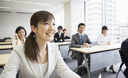 學(xué)生培訓(xùn).jpg 學(xué)生培訓(xùn).jpg